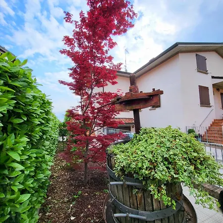 La Casa Dell'acero Rosso *